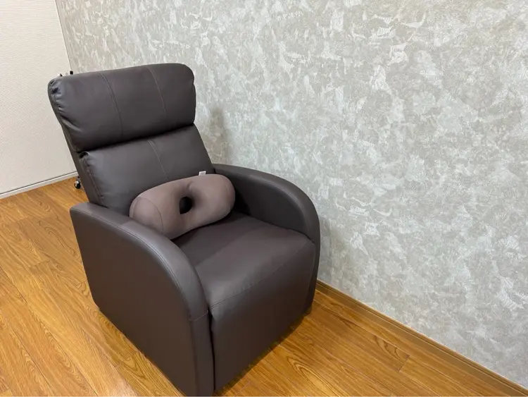 ヘアセット＆まつげ・眉専門店 Lamp.の内観・外観1