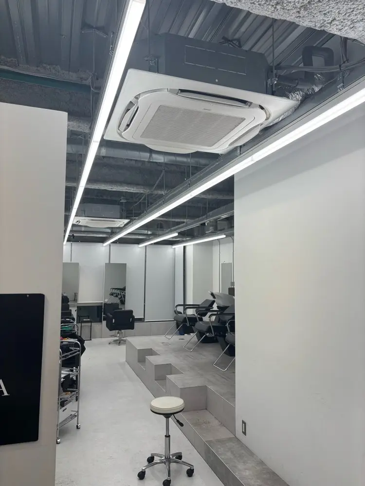 EXCIA名古屋店の内観・外観2