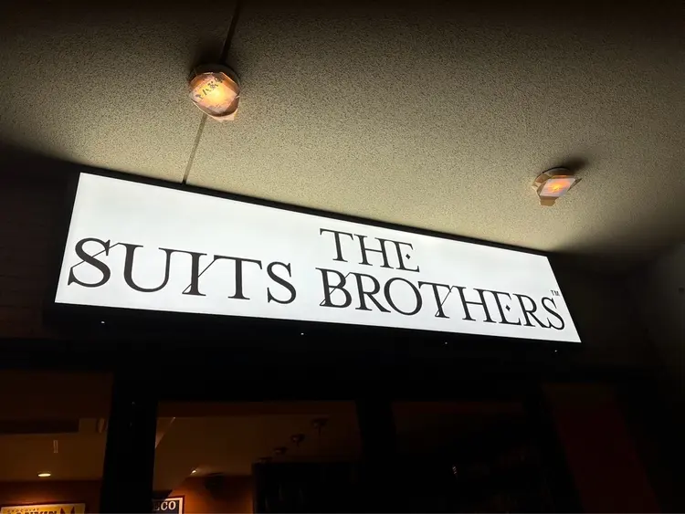 THE SUITS BROTHERSの内観・外観1