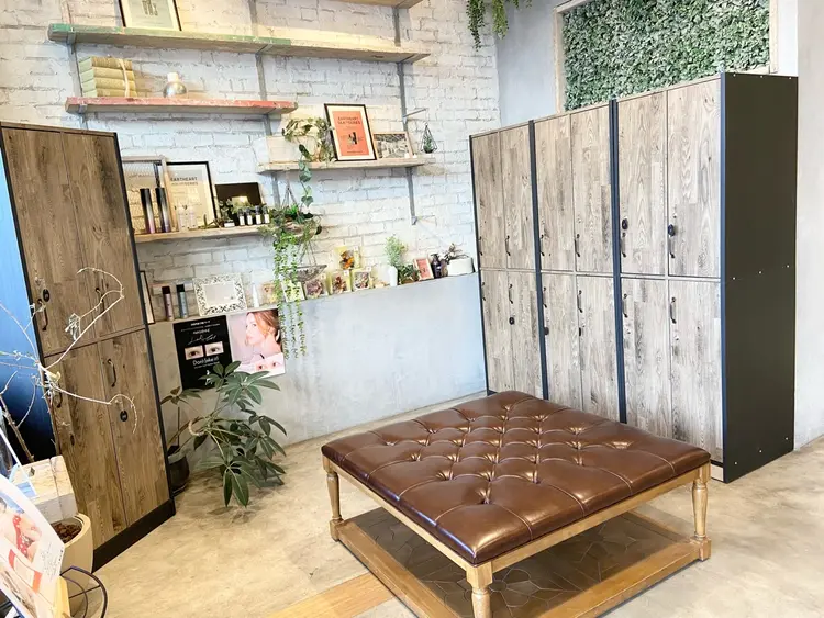 HAIR&MAKE 　EARTH入間店の内観・外観2