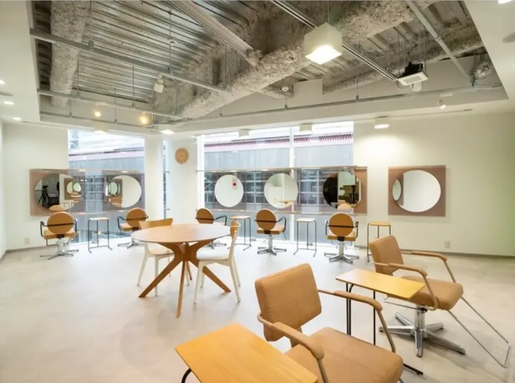 NOAの内観・外観1