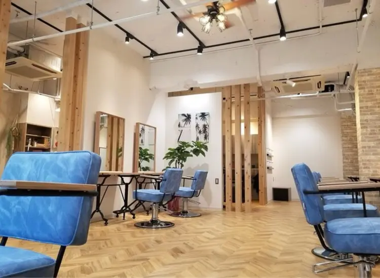 across hair design武蔵小杉店の内観・外観1