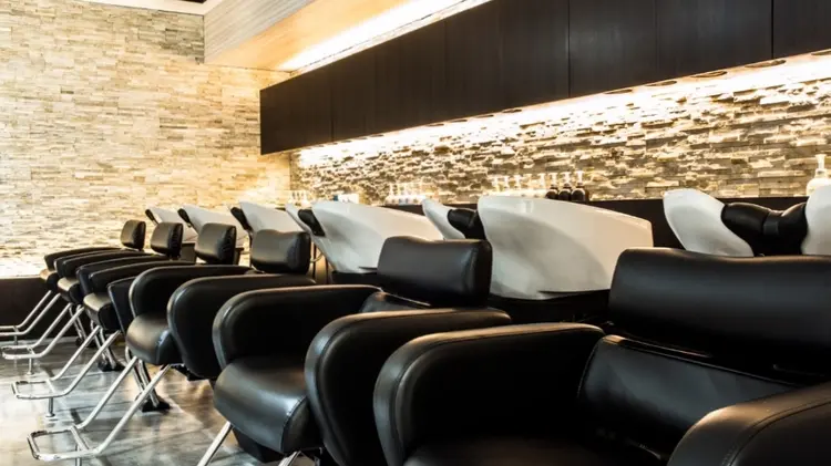 クロードモネH2Oアヴェダ渋谷ヒカリエ店の内観・外観3