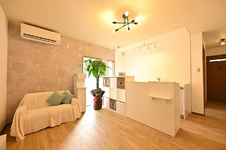 ママの秘密基地の内観・外観2