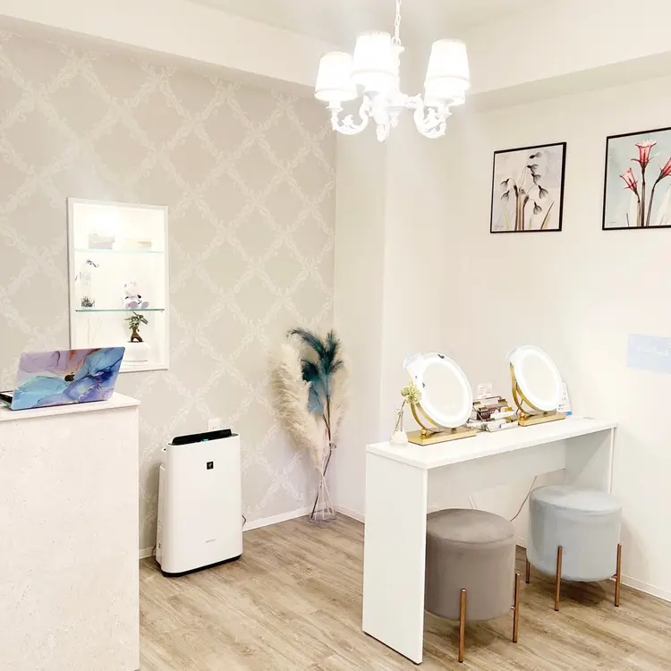 パーマ専門店まつげとまゆげ難波店の内観・外観1