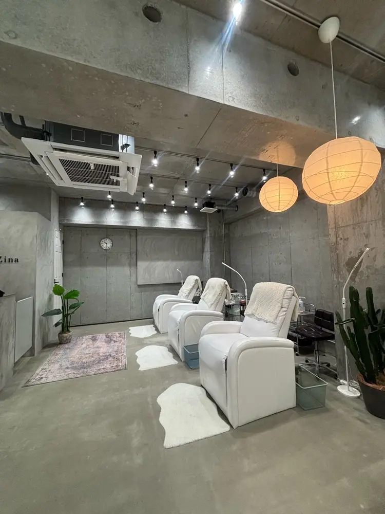 Zina  豊洲3号店の内観・外観1