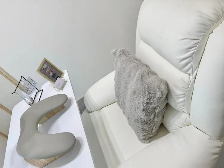 nail salon Rêveの内観・外観1