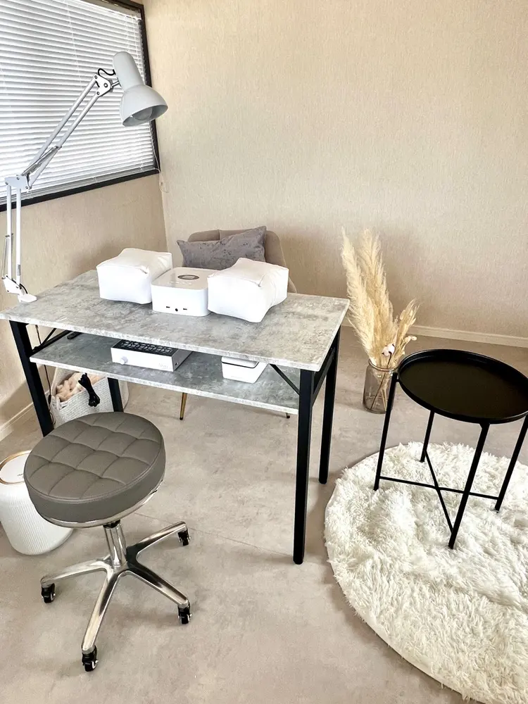 Aura nailの内観・外観1