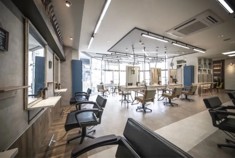 The laughter/The bleachの内観・外観3