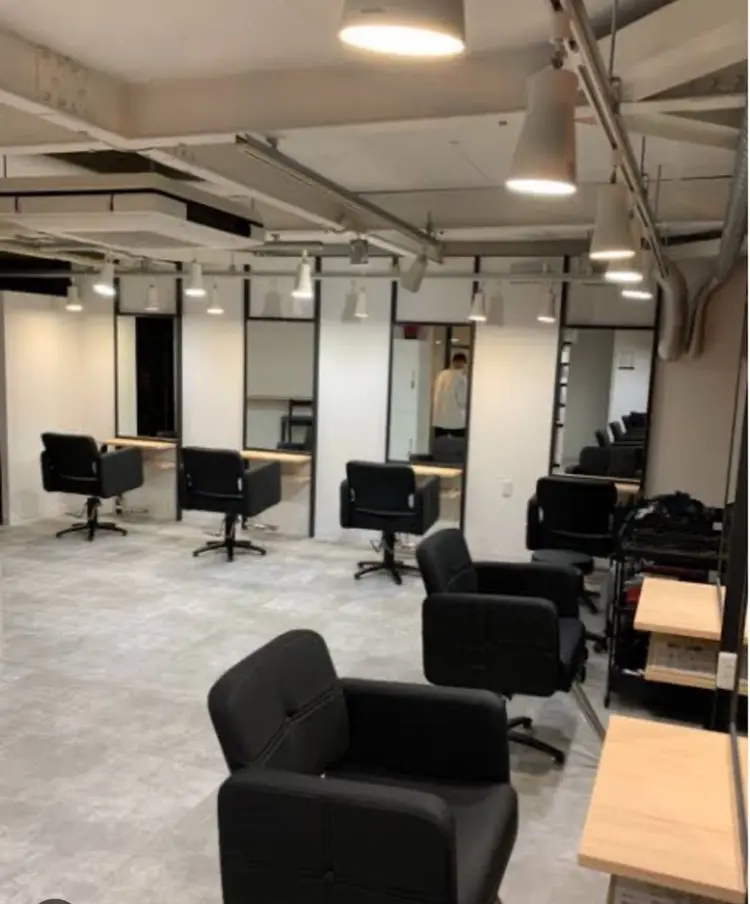 LAFF難波店の内観・外観1