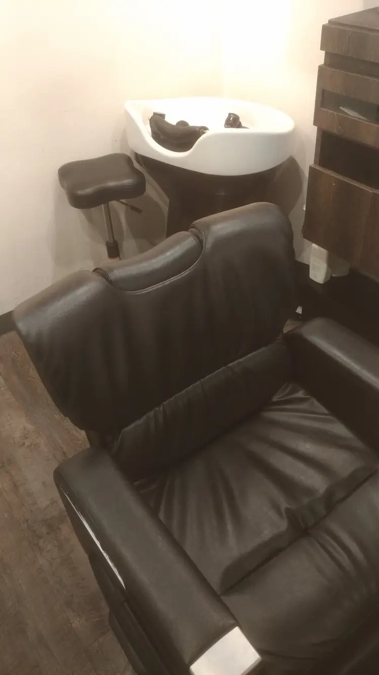 ラヴィ・ザ・バーバーの内観・外観1