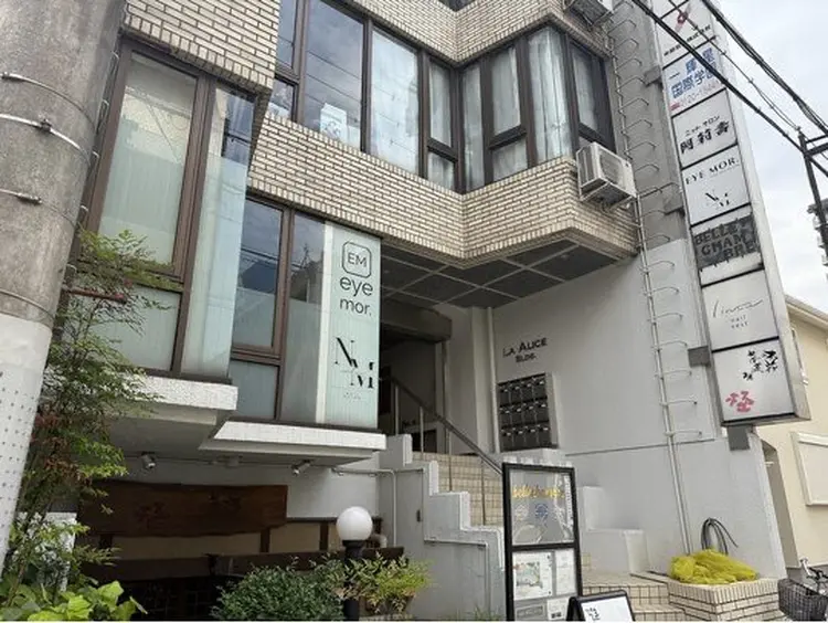 nail mor.岐阜店の内観・外観1