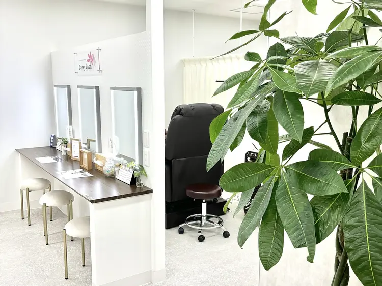 Salon EF 金山店の内観・外観2