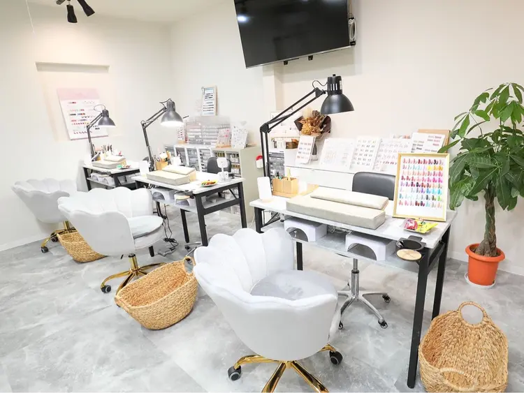 JUN   nailの内観・外観1