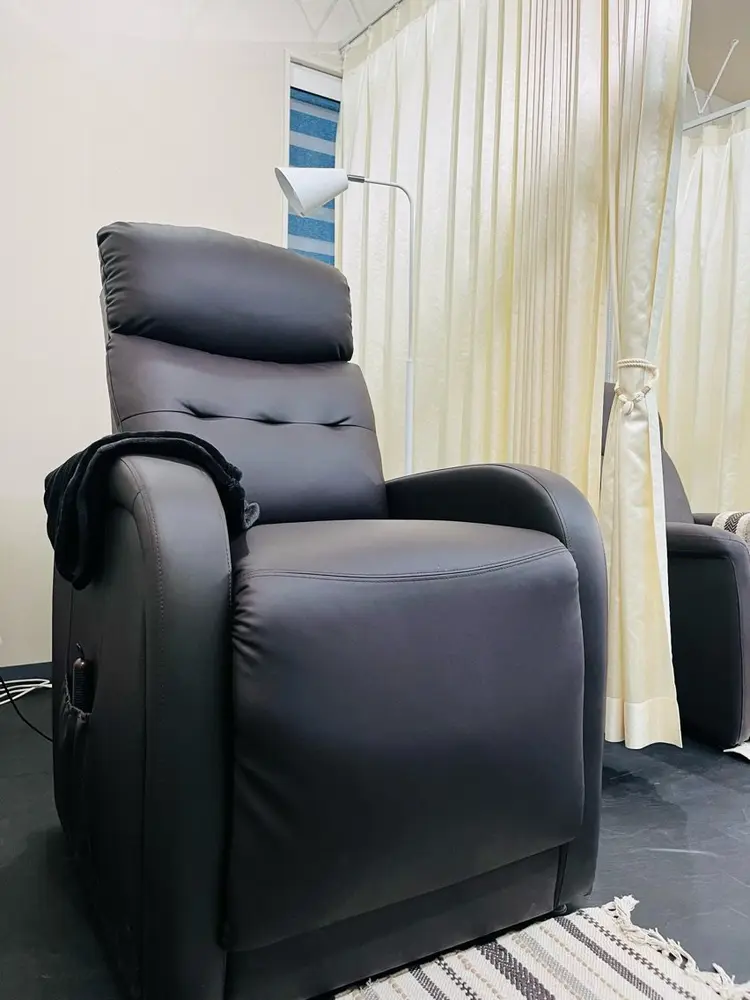 LADiX 明石店の内観・外観3