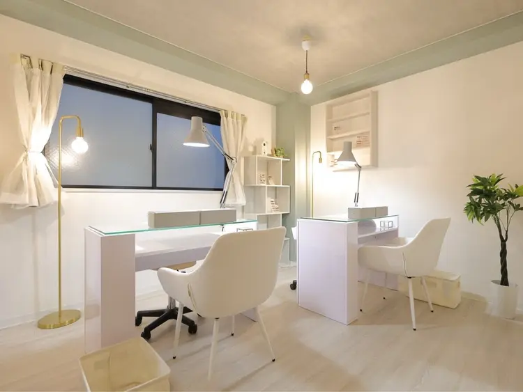 LYLY nail and beautyの内観・外観1