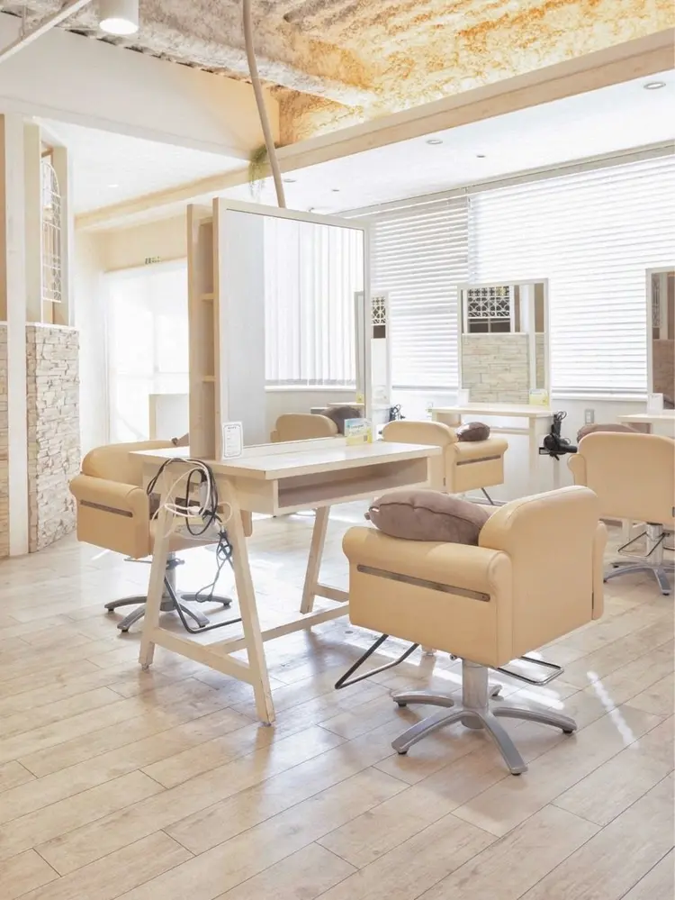 Leiaの内観・外観3