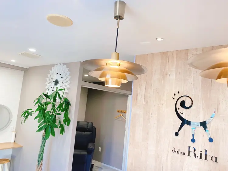 Salon Ritaの内観・外観1