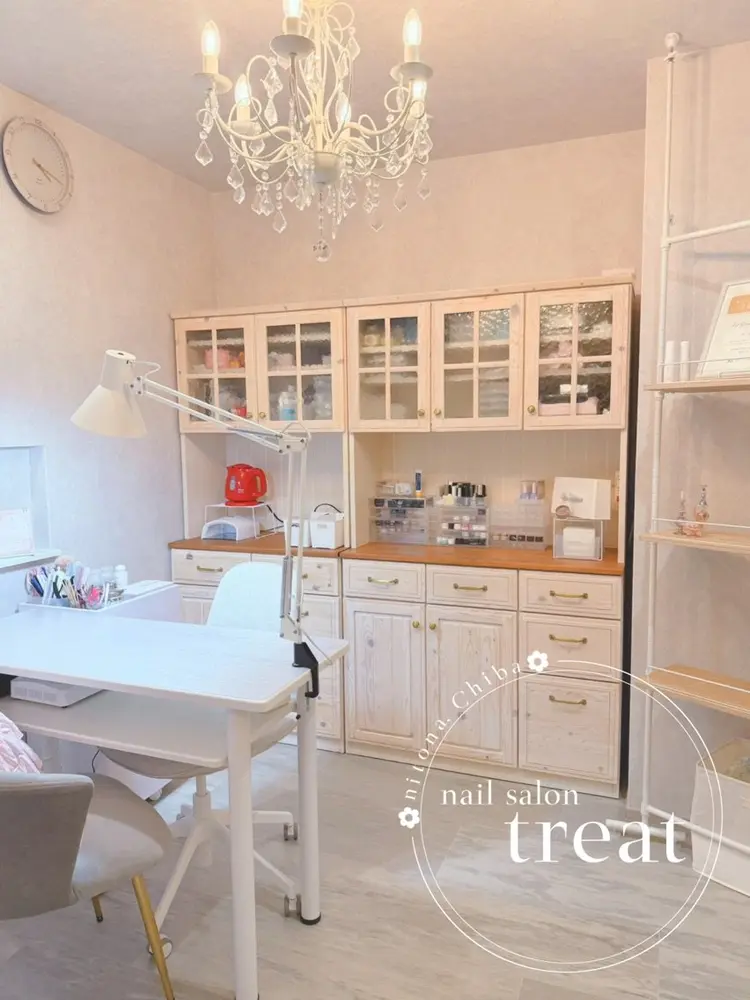 nail salon treatの内観・外観1