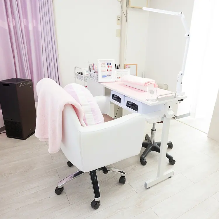 e.nailの内観・外観1