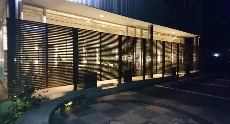 FIRSTの内観・外観1