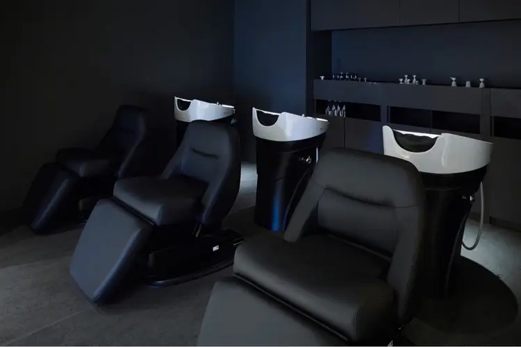 SOLAS   緑地公園店の内観・外観3