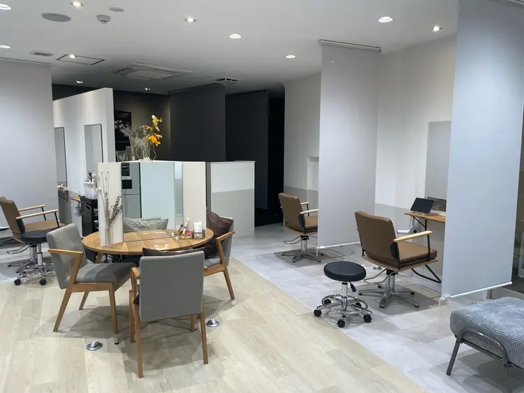 TLUUSの内観・外観1