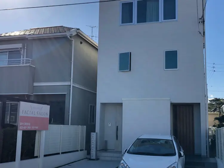 メナード フェイシャルサロン須ヶ口駅前店の内観・外観1