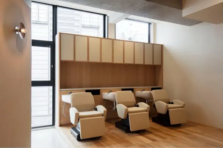 NERO HAIRSALON NAVYの内観・外観2