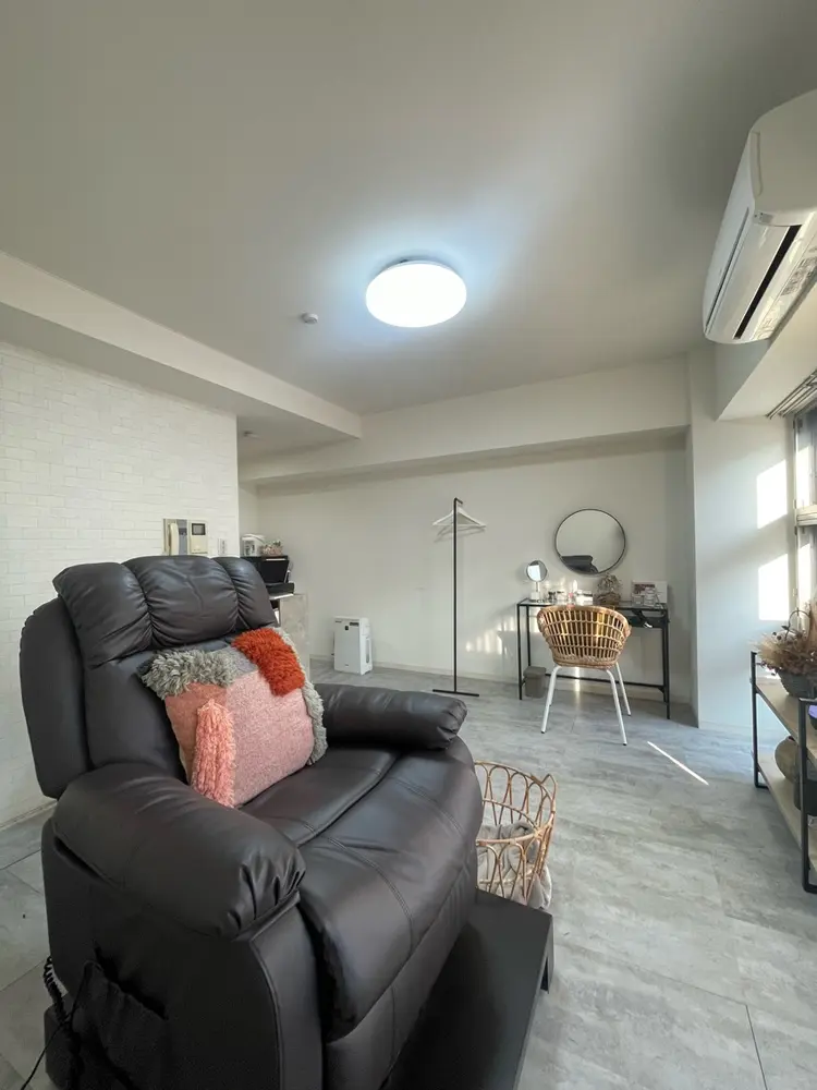 H e l l aの内観・外観1