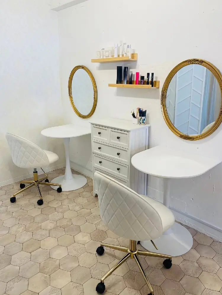 POLA by enna 高槻富田店の内観・外観3