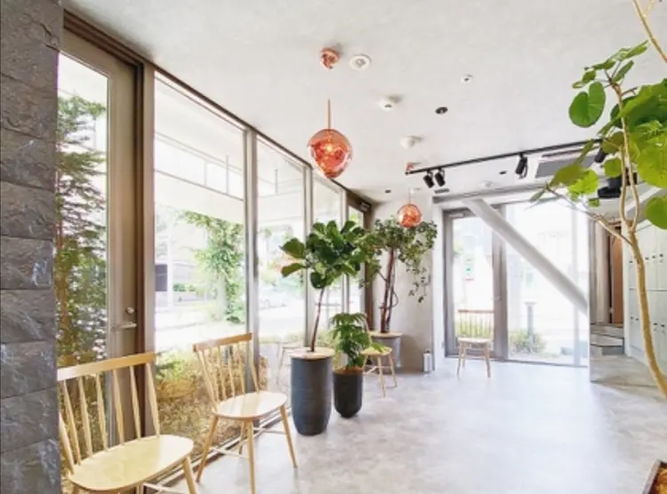 EARTH長野駅前の内観・外観1