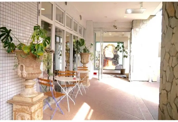 HAIR&MAKE EARTHセンター南店の内観・外観3