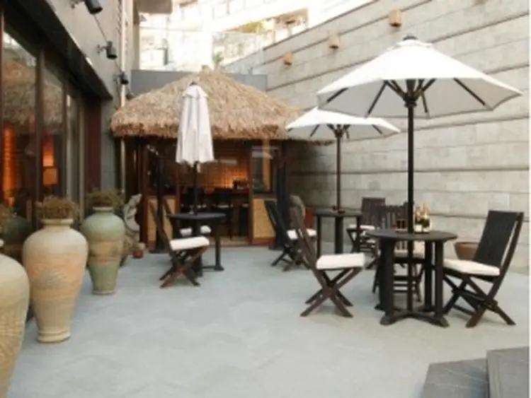 アンソリットボーテの内観・外観1