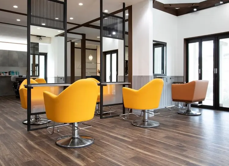 LA PENSEE   BRUNの内観・外観2