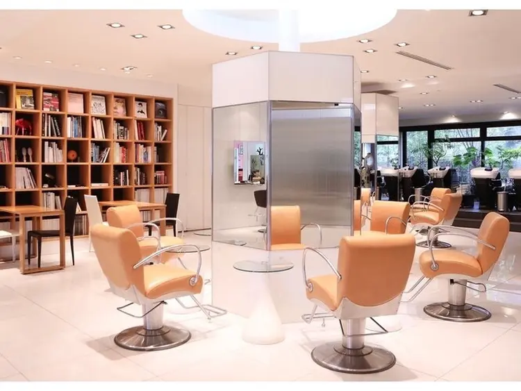 DADACuBiCの内観・外観1