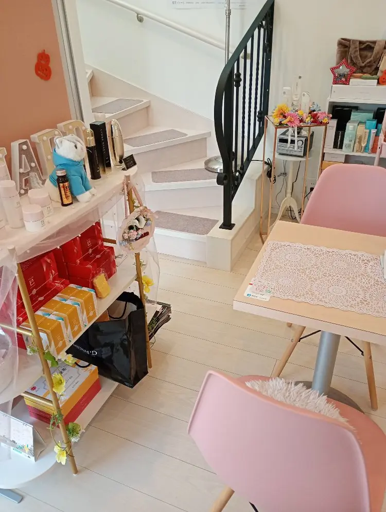 メナードフェイシャルサロン倉賀野上町店の内観・外観2