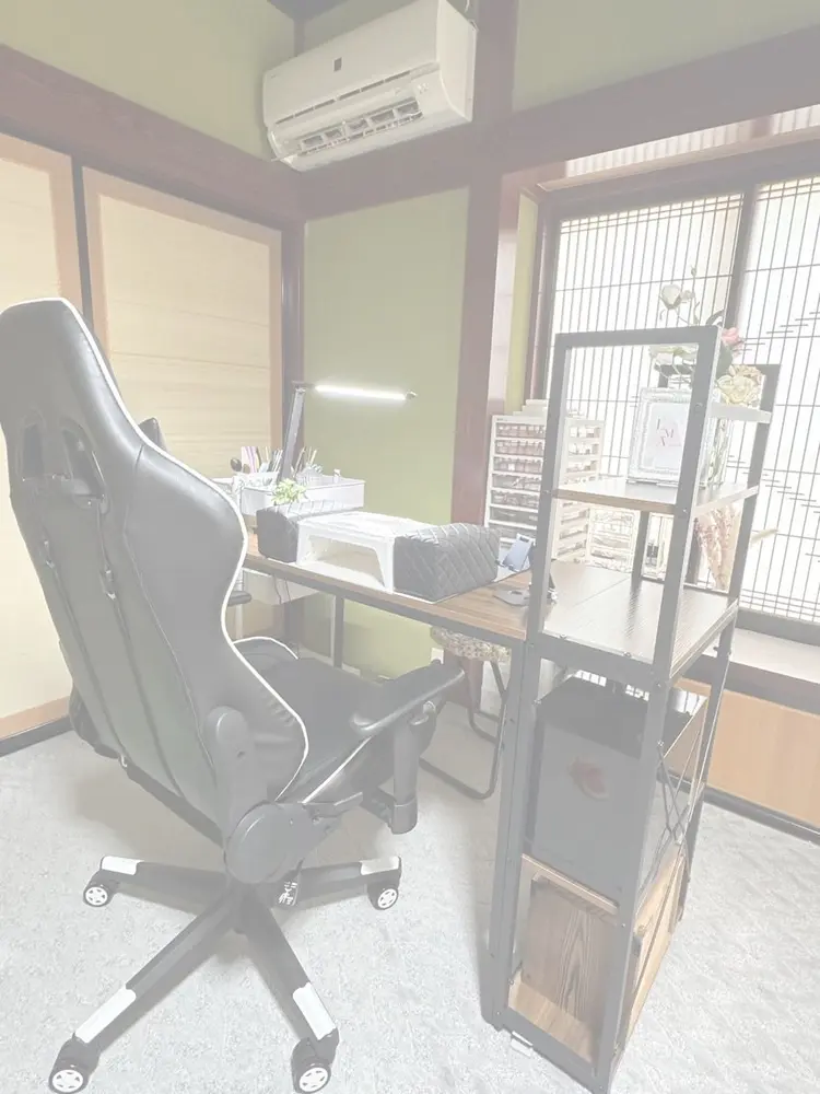 ema nailの内観・外観1