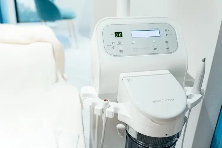 DOLPHIN salonの内観・外観2