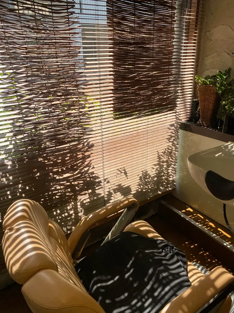 メンズヘアササキの内観・外観1