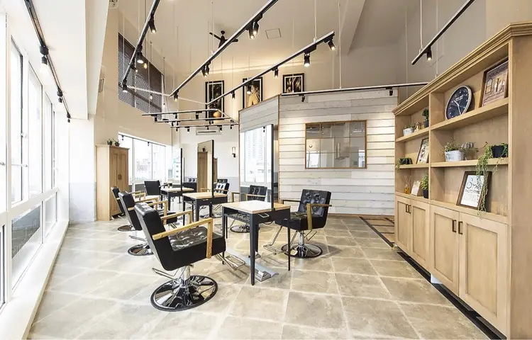 La bonheur hair reve 池袋店の内観・外観3