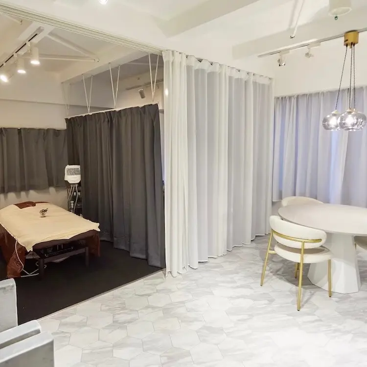 Babel  新町店の内観・外観1