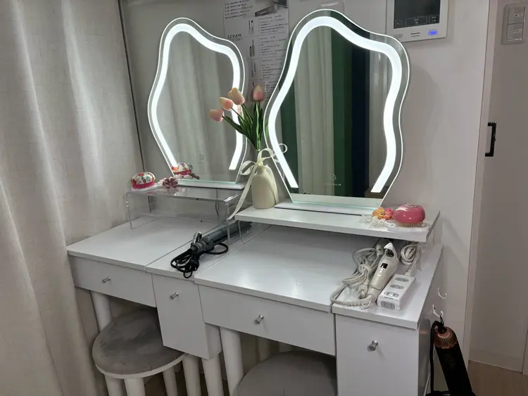 most eyes 難波の内観・外観2