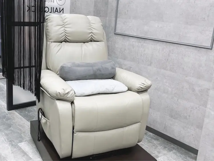 NailQuick OCULI 銀座店の内観・外観2