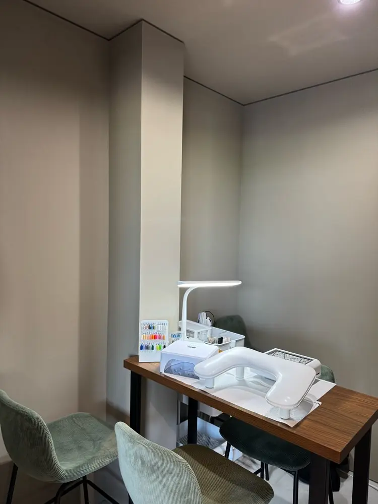 A.nail　roomの内観・外観2