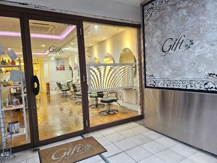 GIFTの内観・外観1