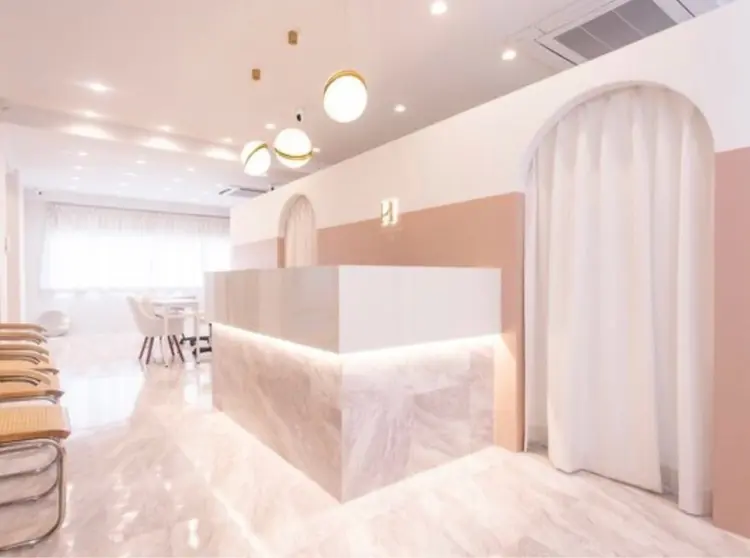 H eyelash&nailの内観・外観1