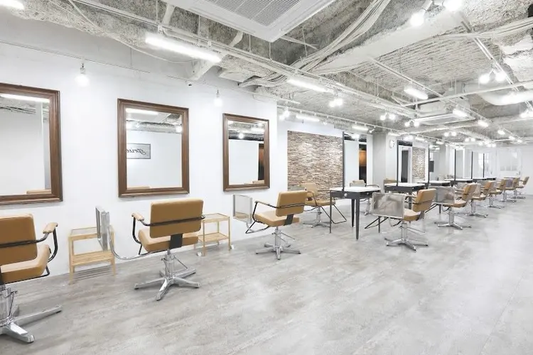 prize Iris池袋東口の内観・外観1