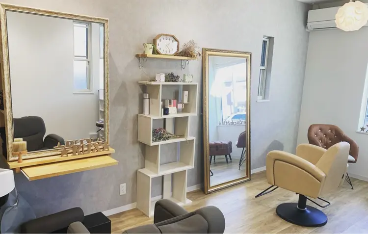 hair &design RUXの内観・外観2