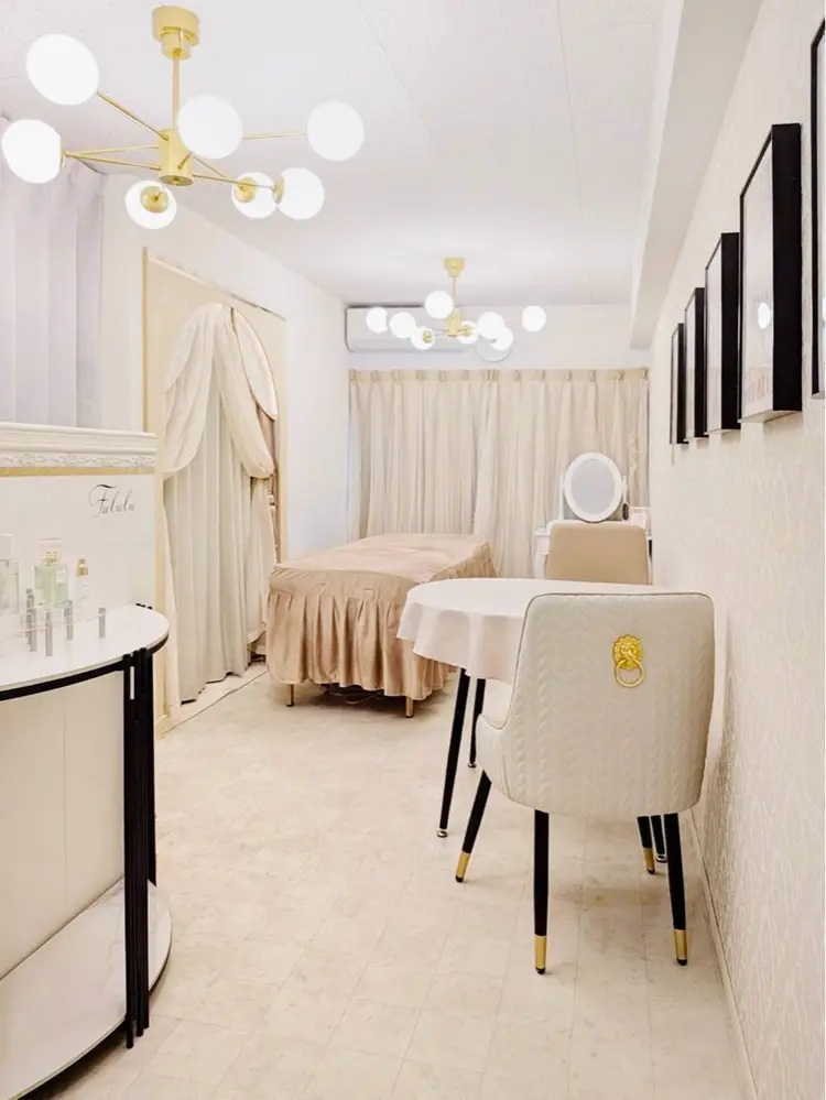 毛穴専門サロン　フルールの内観・外観1